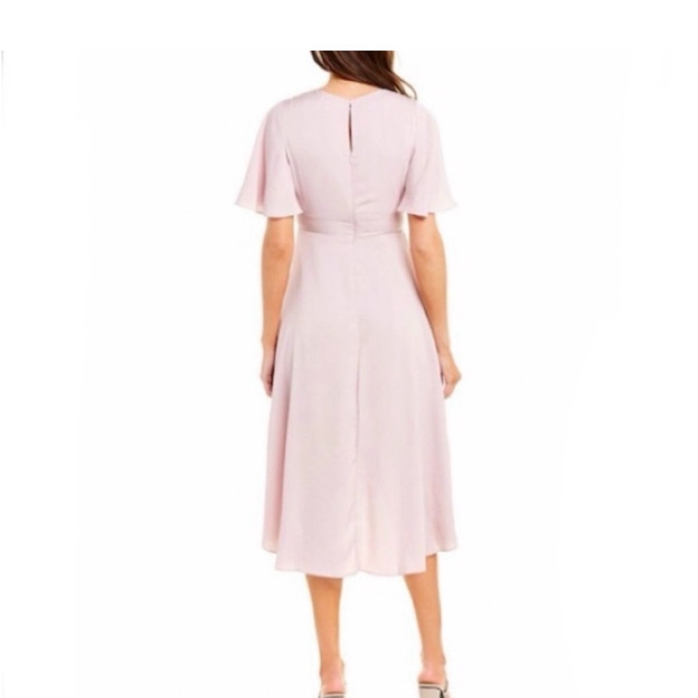 ASTR Delaney Flutter Sleeve MIDI Dress Size M - Picture 3 of 11